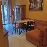 Flores Home, Boho Chic Style & Urban Comfort Navigli, Bocconi, Centro Daire