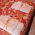 Daire Flores Home, Boho Chic Style & Urban Comfort Navigli, Bocconi, Centro *