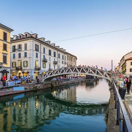 Lejlighed Flores Home, Boho Chic Style & Urban Comfort Navigli, Bocconi, Centro *