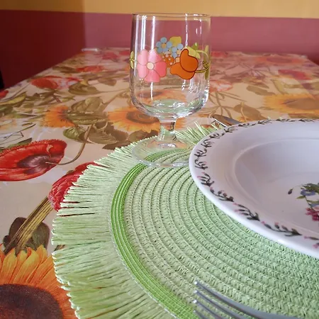 Flores Home, Boho Chic Style & Urban Comfort Navigli, Bocconi, Centro * 밀라노
