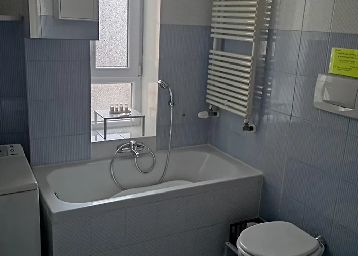 Lejlighed Flores Home, Boho Chic Style & Urban Comfort Navigli, Bocconi, Centro