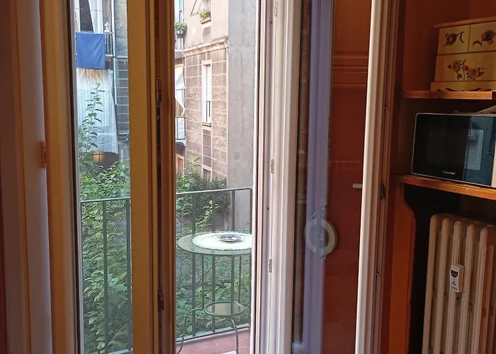 Lejlighed Flores Home, Boho Chic Style & Urban Comfort Navigli, Bocconi, Centro Milano